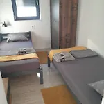 Retro With Heated Pool And Gym For 8 公寓 穆泰尔岛