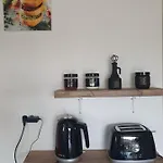 Retro With Heated Pool And Gym For 8 *