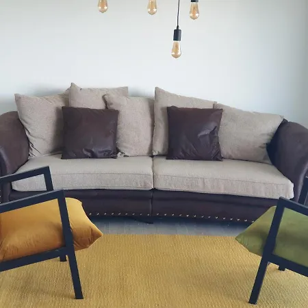 Retro With Heated Pool And Gym For 8 Apartment