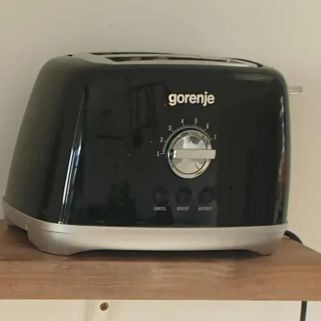 Retro With Heated Pool And Gym For 8 Apartment *