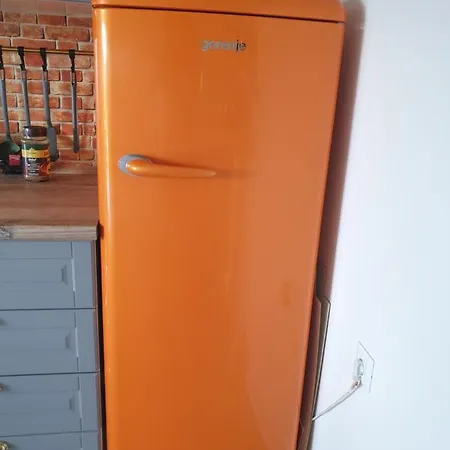 Retro With Heated Pool And Gym For 8 *