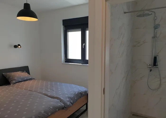 Retro With Heated Pool And Gym For 8 * Murter