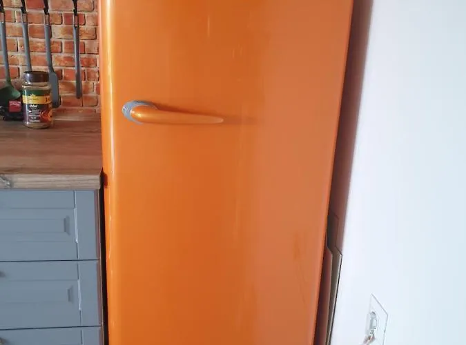 Retro With Heated Pool And Gym For 8 *