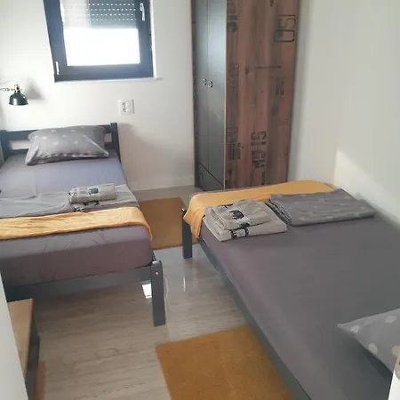 Retro With Heated Pool And Gym For 8 公寓 穆泰尔岛