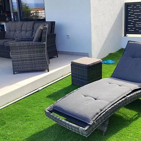 Retro With Heated Pool And Gym For 8 Муртер